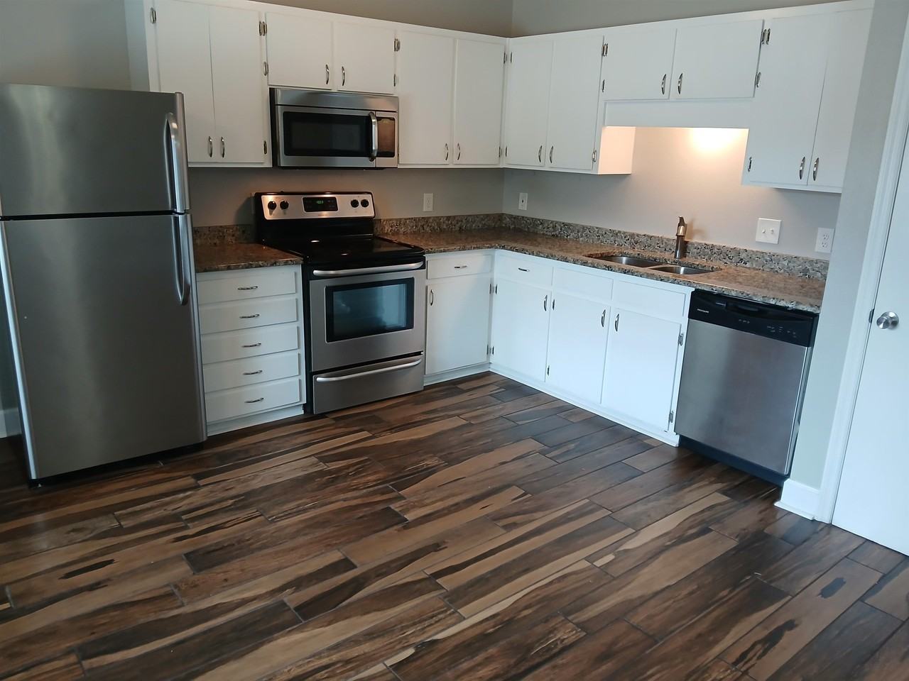 443 Cactus St - Photo 5 of 13