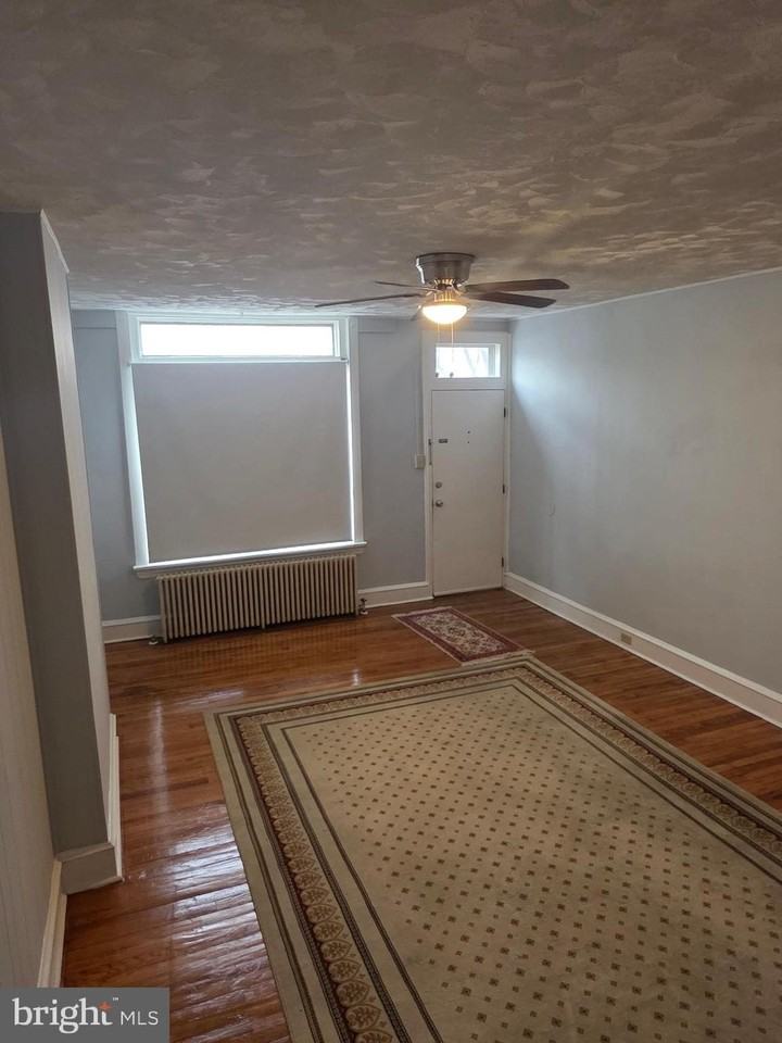 1003 Maple St - Photo 5 of 30