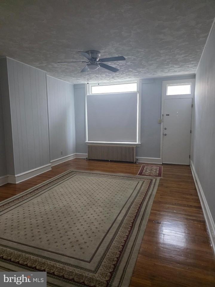 1003 Maple St - Photo 6 of 30