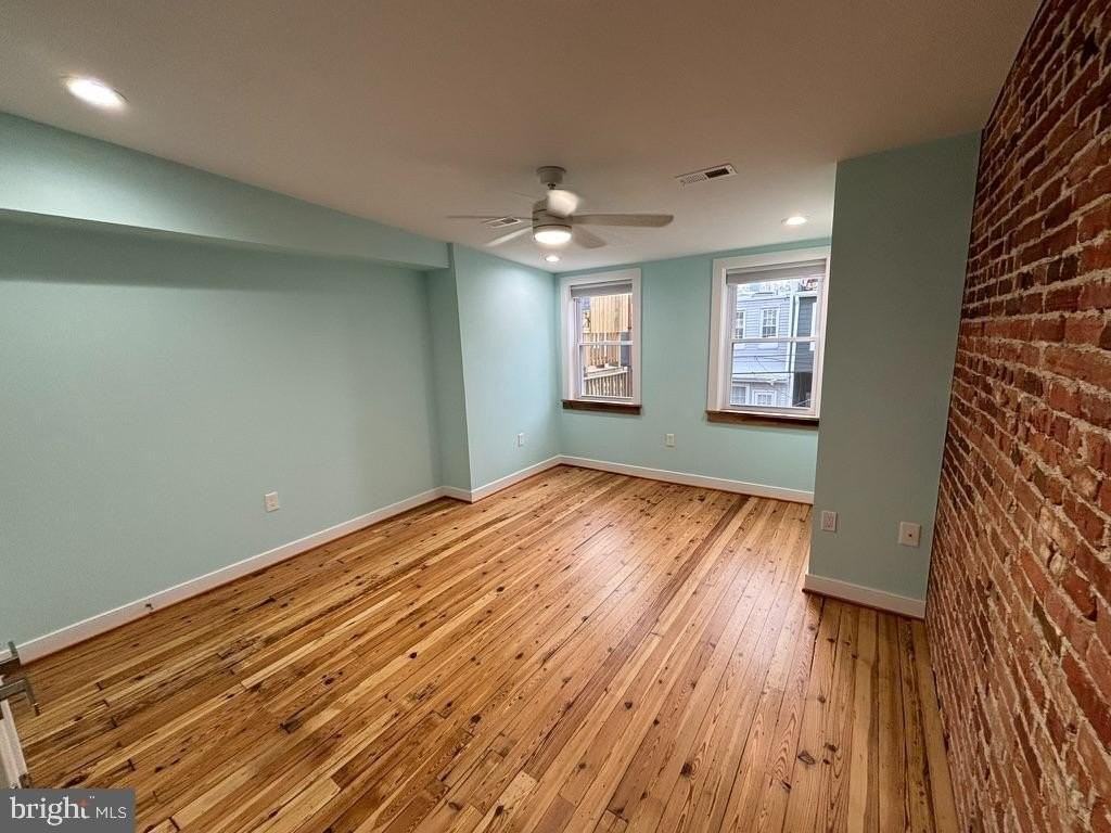 1616 Webster St - Photo 6 of 24