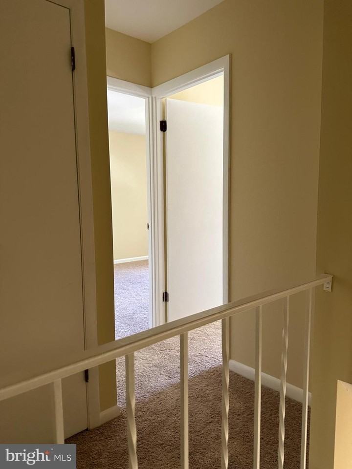 249 Cedarmere Cir - Photo 3 of 10