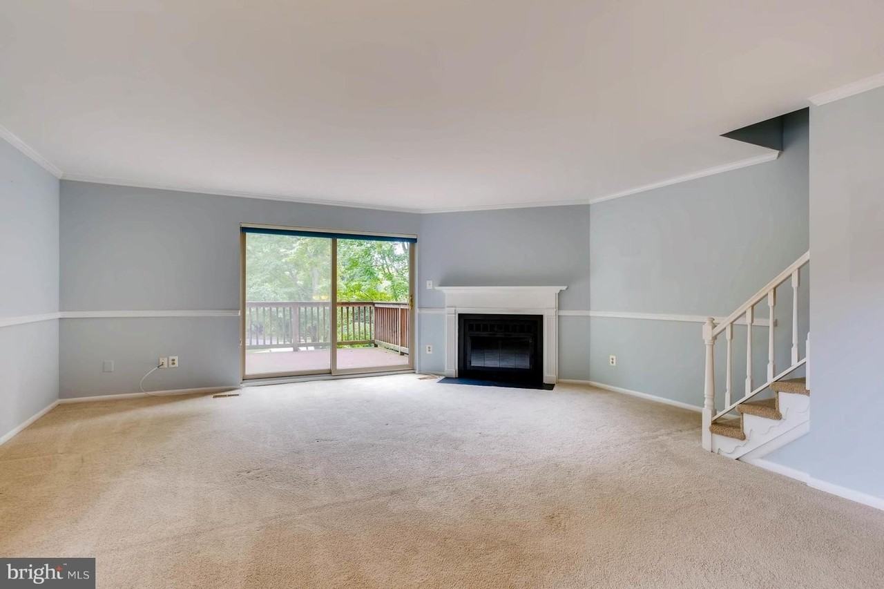 3 Meadow Run Ct - Photo 3 of 25