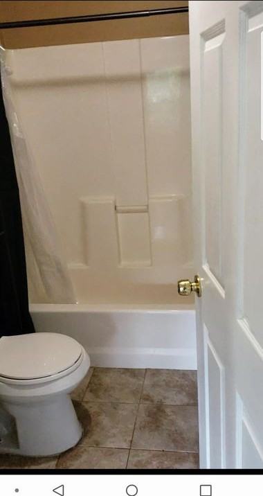 300 Majestic Ct - Photo 3 of 7