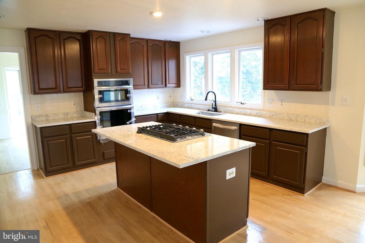 5313 Saint Mawes Ct - Photo 2 of 35