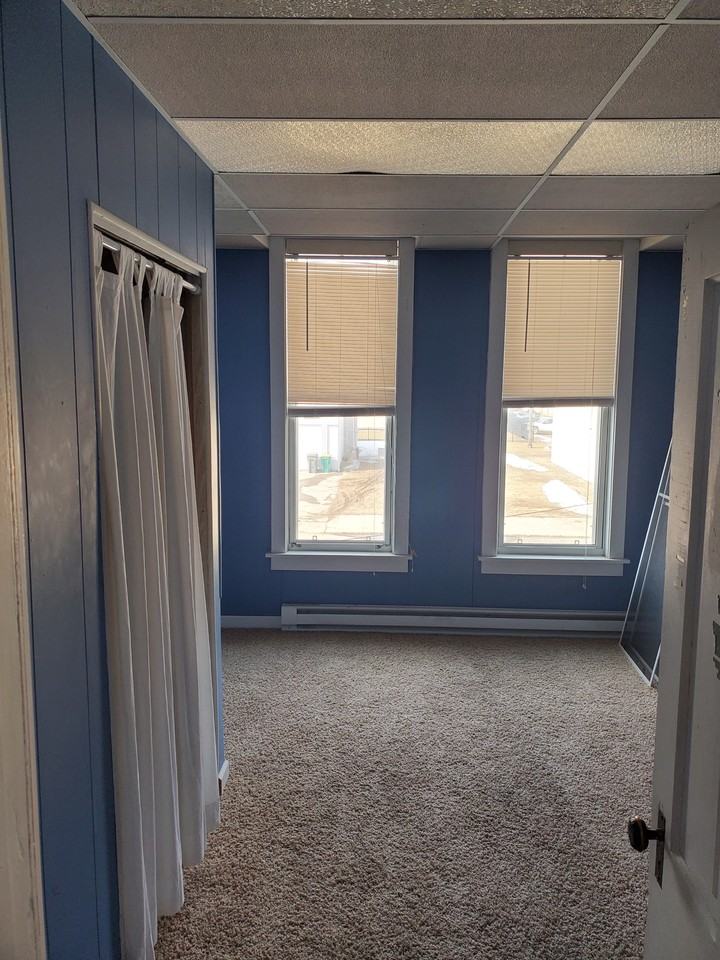 101 Elm St N #115 - Photo 5 of 9