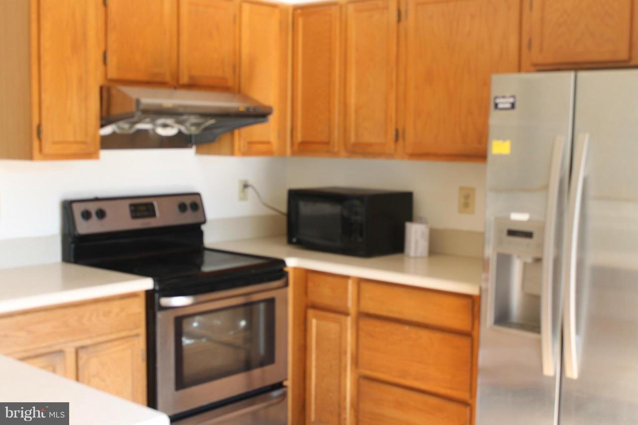 8695 Manahan Dr - Photo 6 of 14