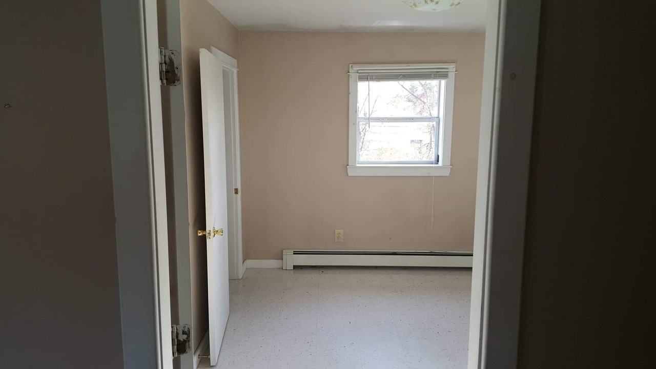 93 Market St #201 - Photo 4 of 6