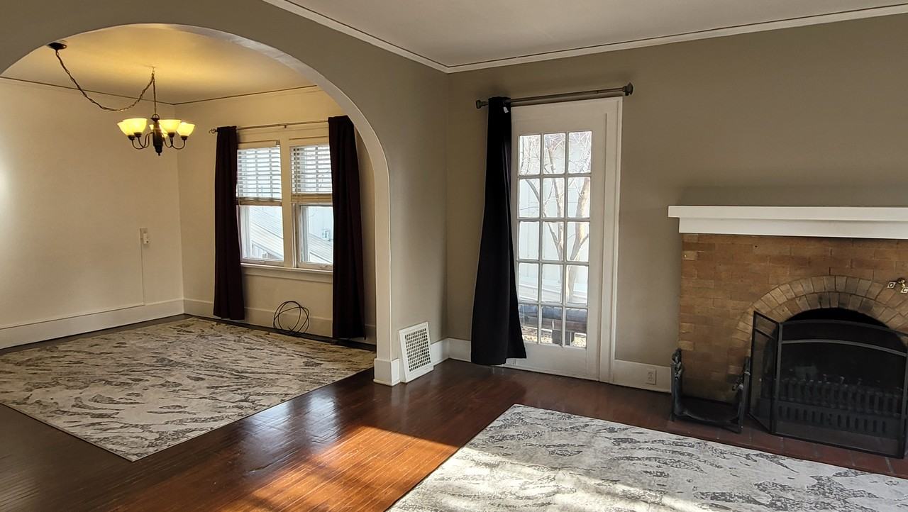 22 N 9th Ave #1 - Photo 3 of 11