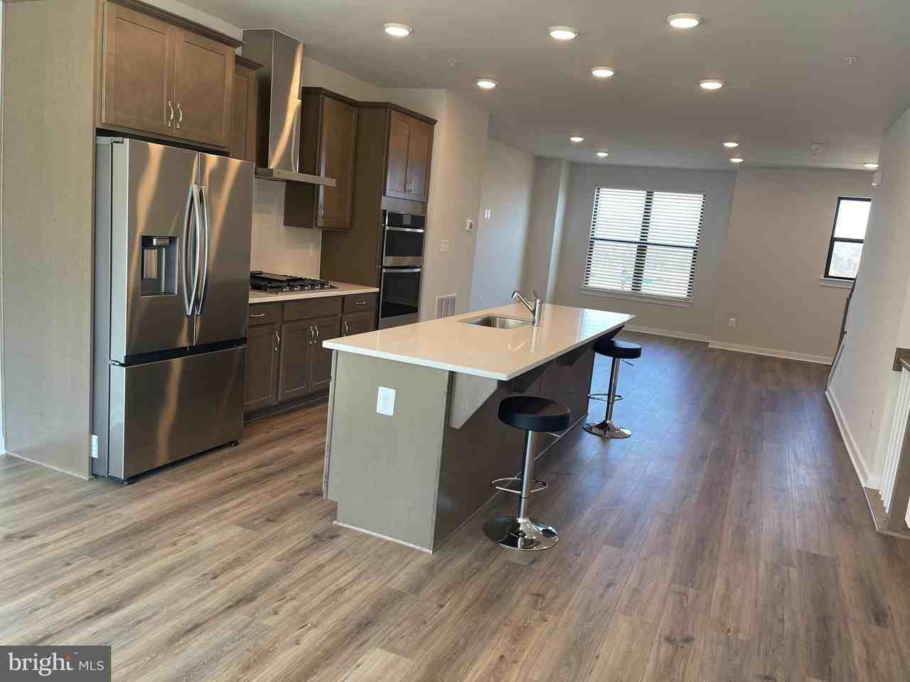 5014 Henry King Way - Photo 4 of 9