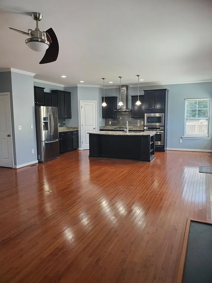 14613 Wave Ln - Photo 6 of 16