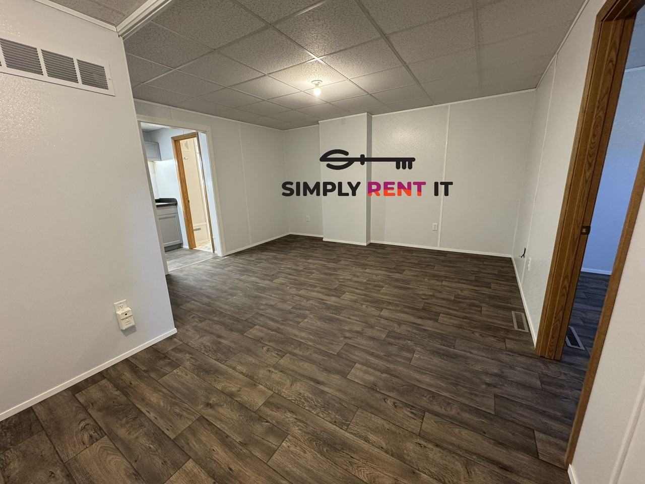 215 N Main St - Photo 2 of 13