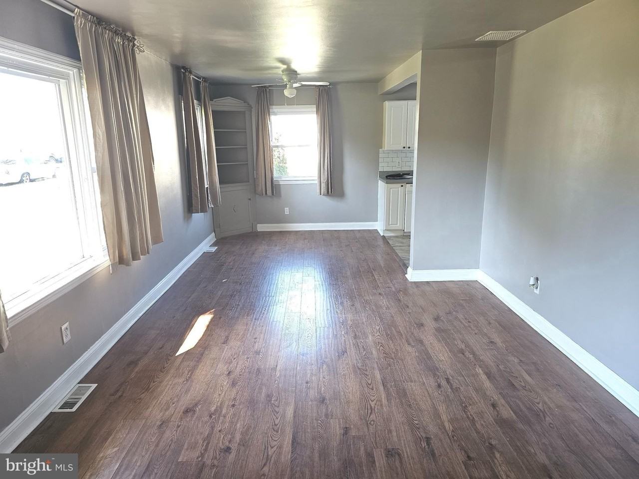 11 Drexel Ave - Photo 3 of 17