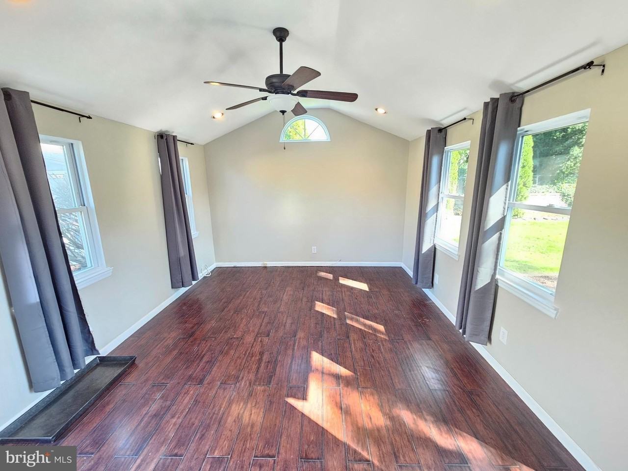 11 Drexel Ave - Photo 6 of 17