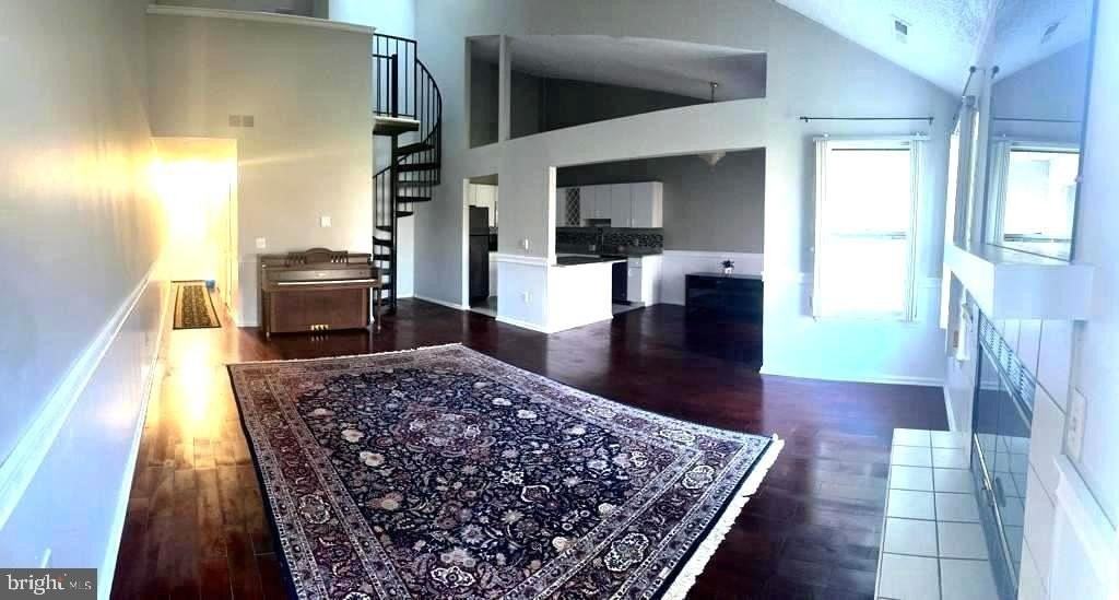 812 Eagles Chase Dr - Photo 4 of 23