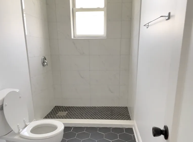 11259 S Vincennes Ave #1E - Photo 3 of 5