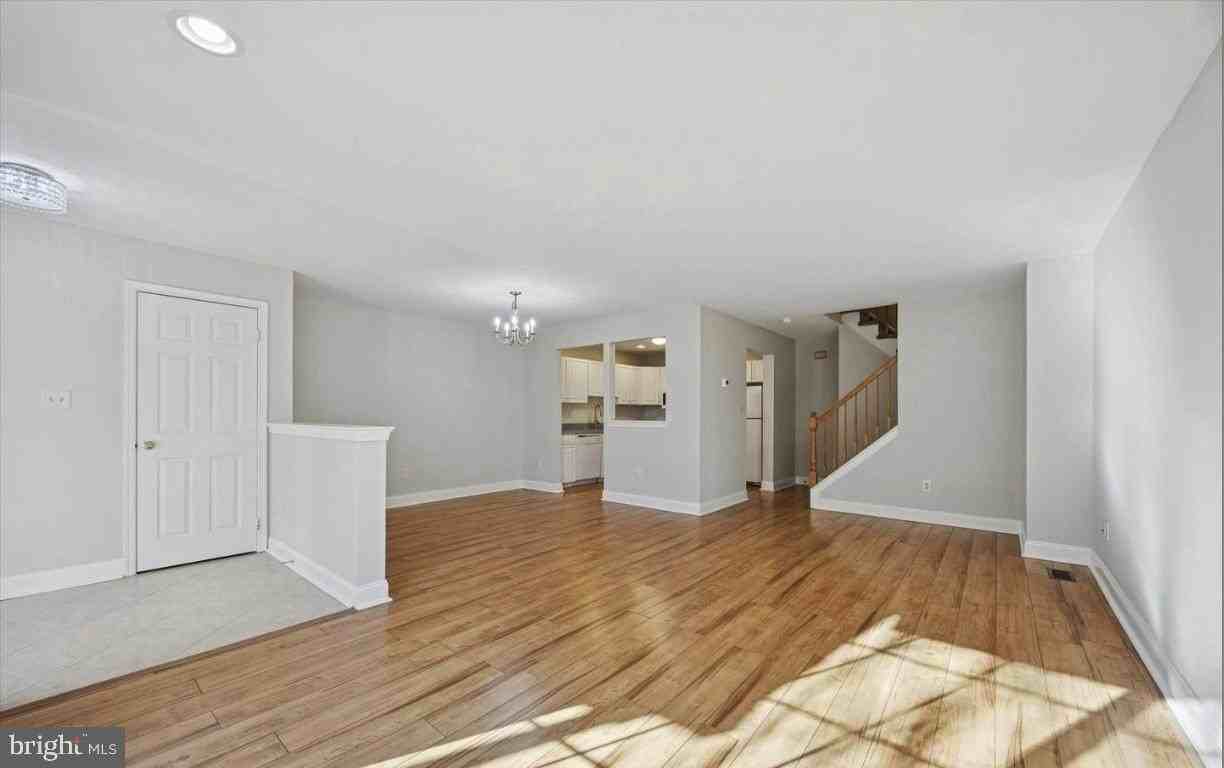 7907 Spruce Mill Dr - Photo 2 of 11