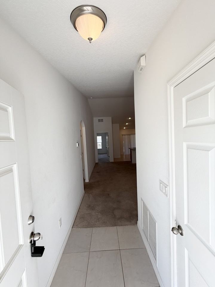 10 Rainstone Ln - Photo 2 of 21