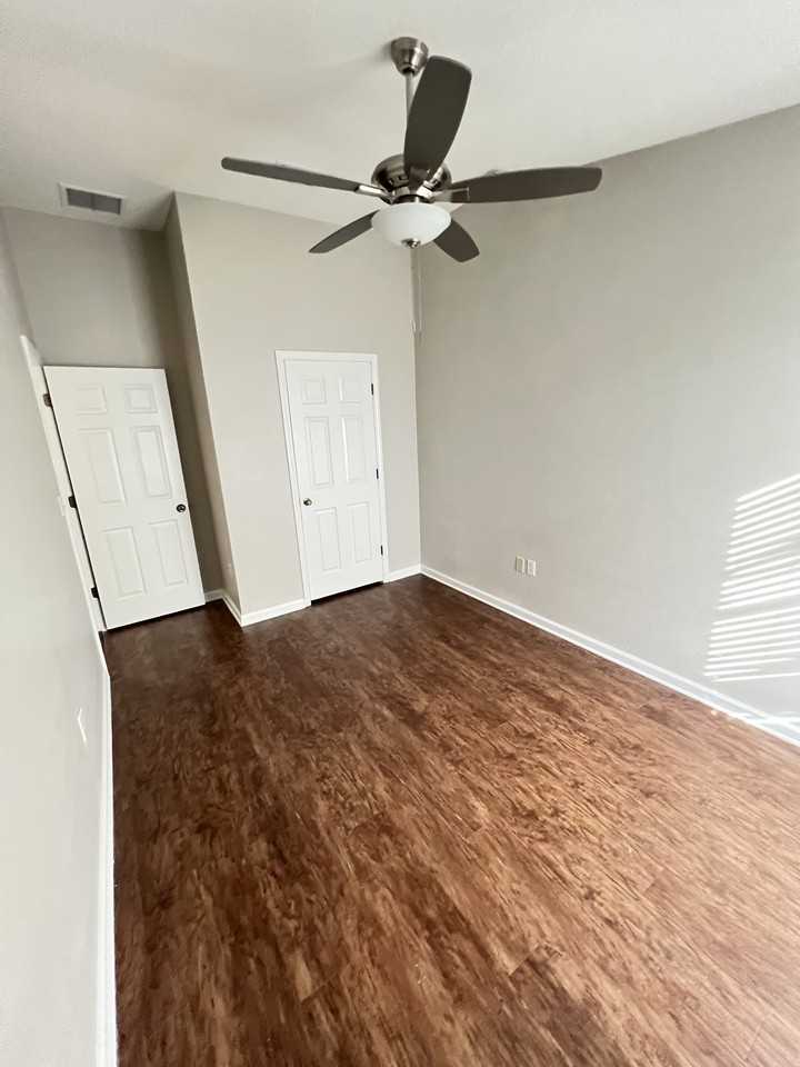 13490 Essence Ct - Photo 3 of 13