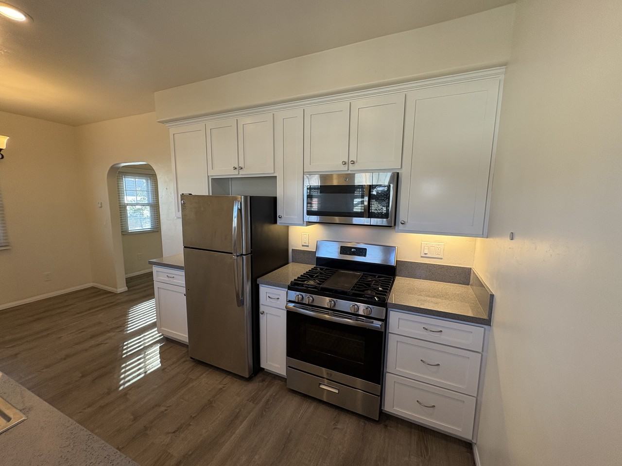 3438 6th Ave #5 - Photo 2 of 18