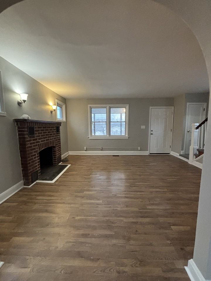 10Xx E. Coldspring Ln - Photo 6 of 19