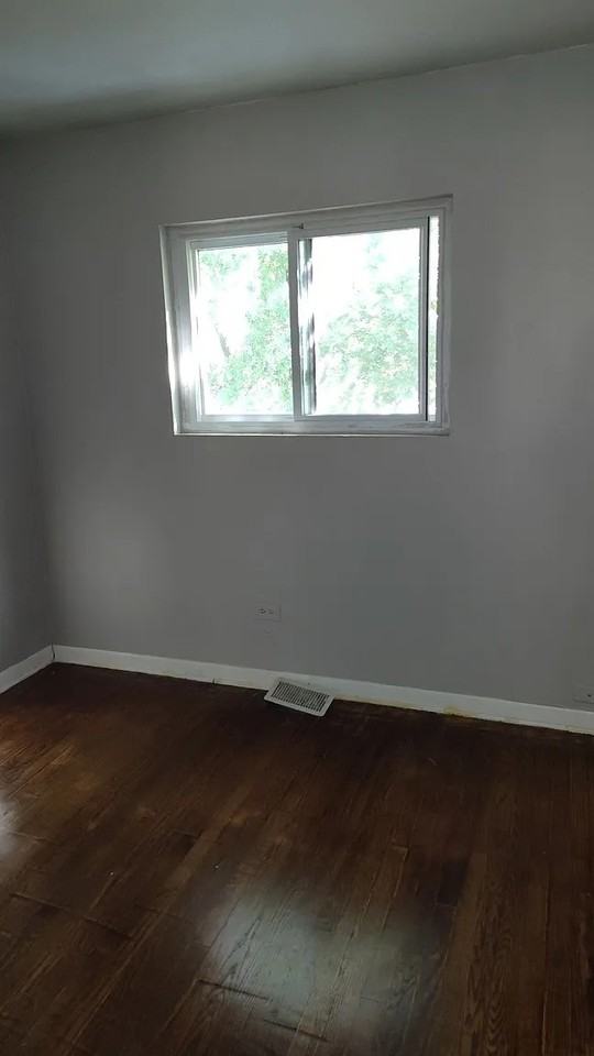 16901 Orchard Ridge Ave - Photo 5 of 8