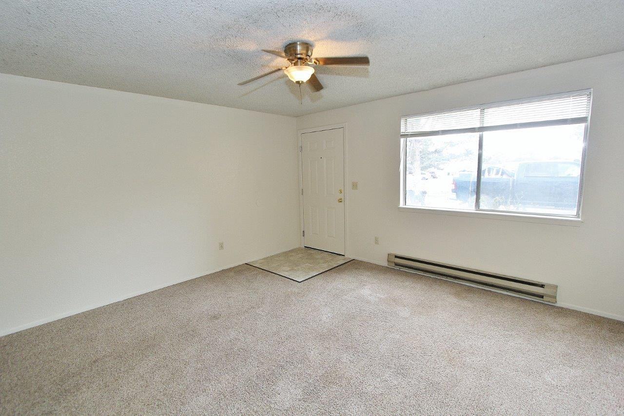 82 N Raymond Pl - Photo 2 of 20