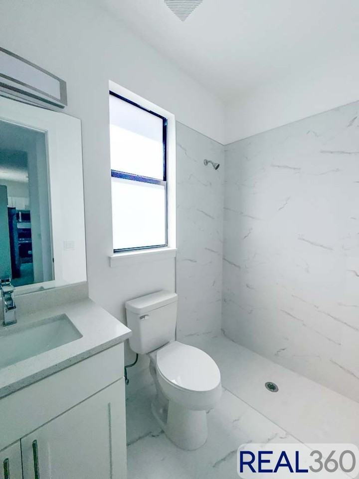 938 936/938 Homestead Rd S #938 - Photo 6 of 10