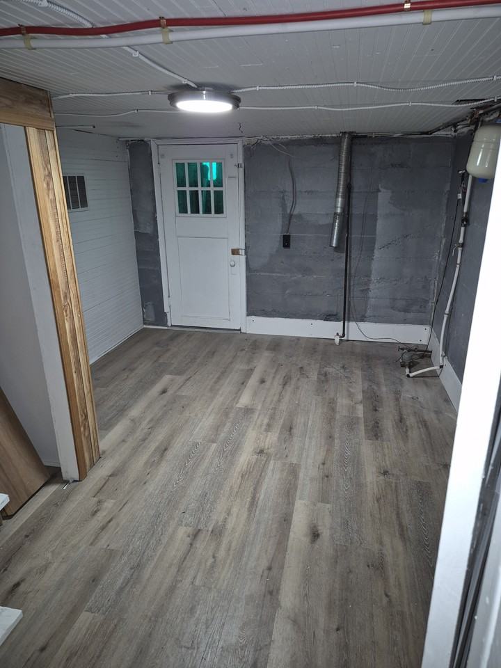 412 A St - Photo 2 of 16