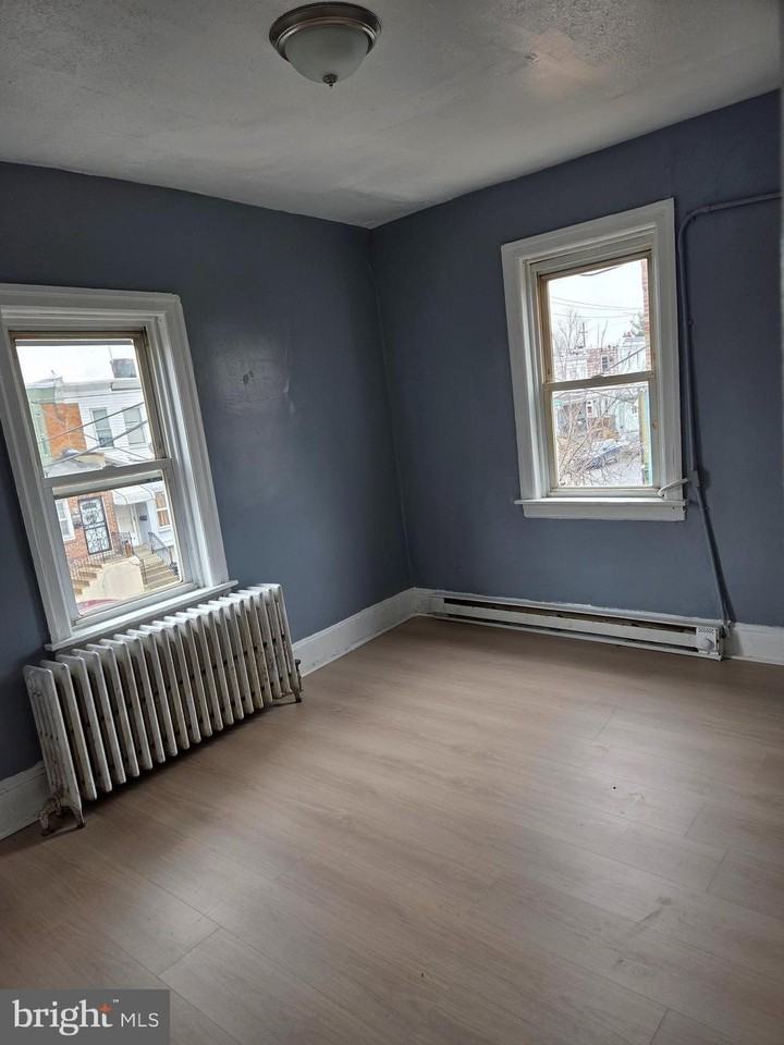 6200 Wheeler St Apt 2 - Photo 5 of 9