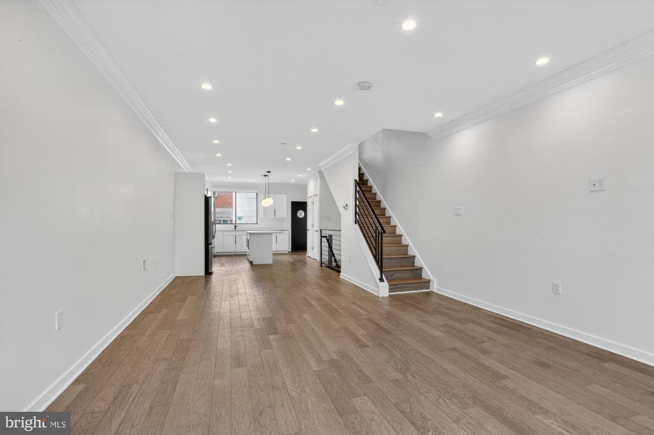 3336 Salmon St - Photo 2 of 41