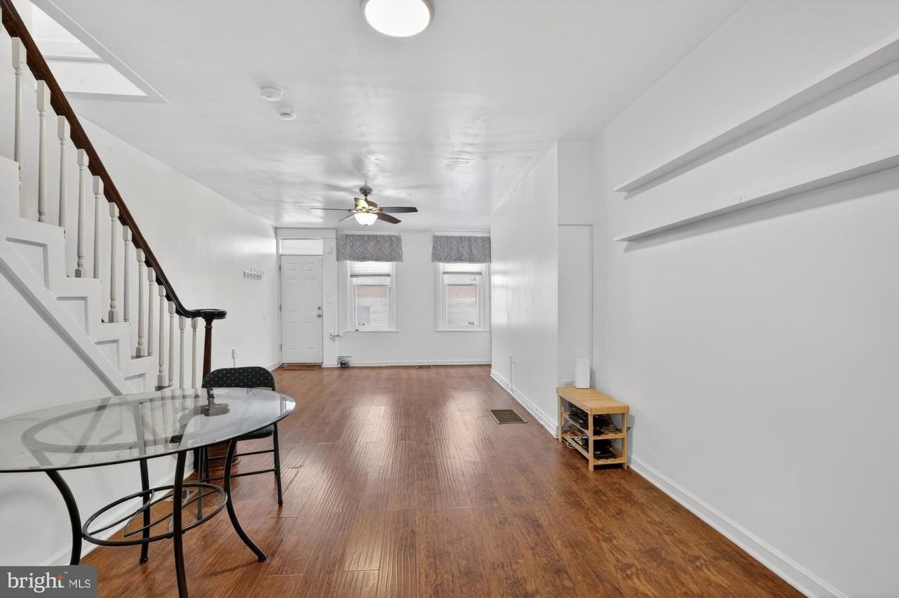 1551 S Chadwick St - Photo 5 of 22