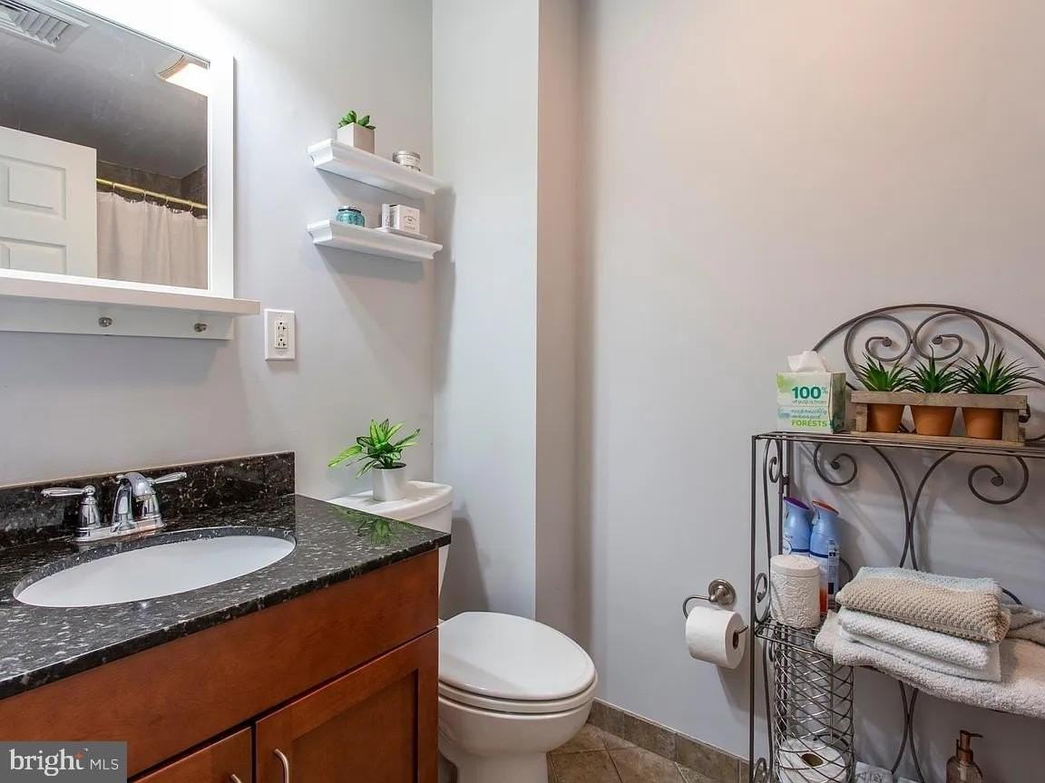 216 Market St Apt 3-18 - Photo 5 of 6