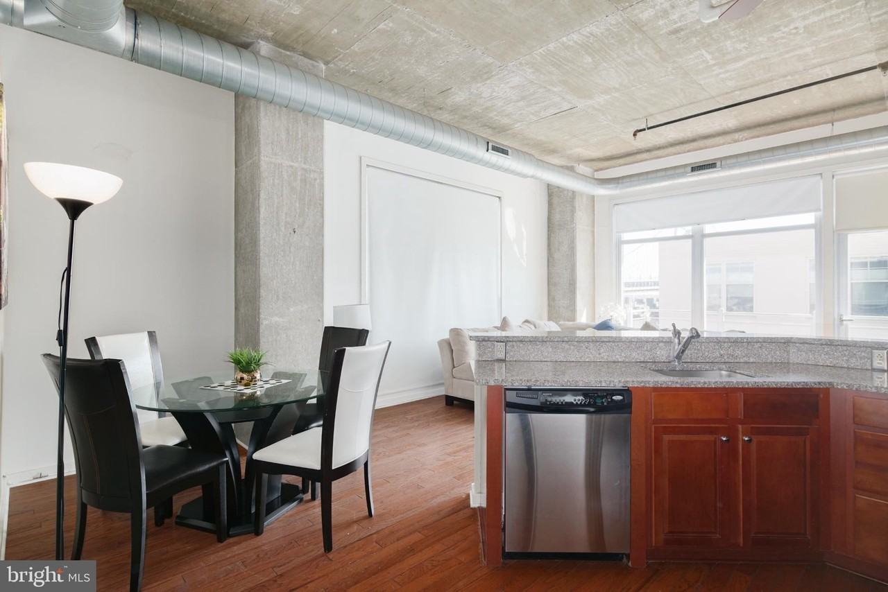 113 N Bread St Apt 3d6 - Photo 6 of 16