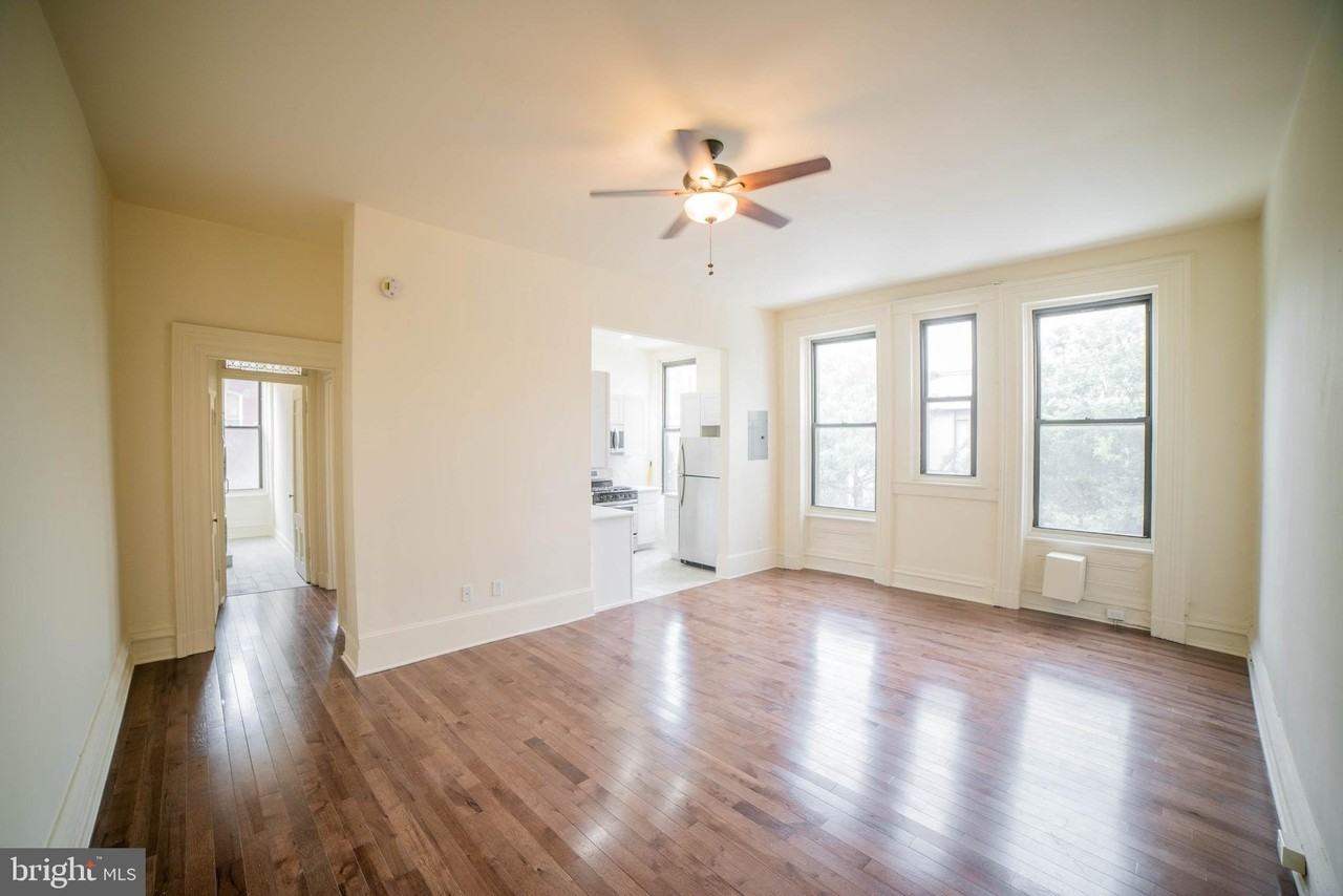 269 S 17th St Apt 2f - Photo 4 of 20