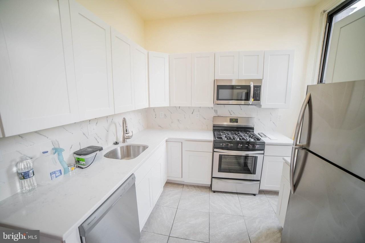 269 S 17th St Apt 2f - Photo 7 of 20