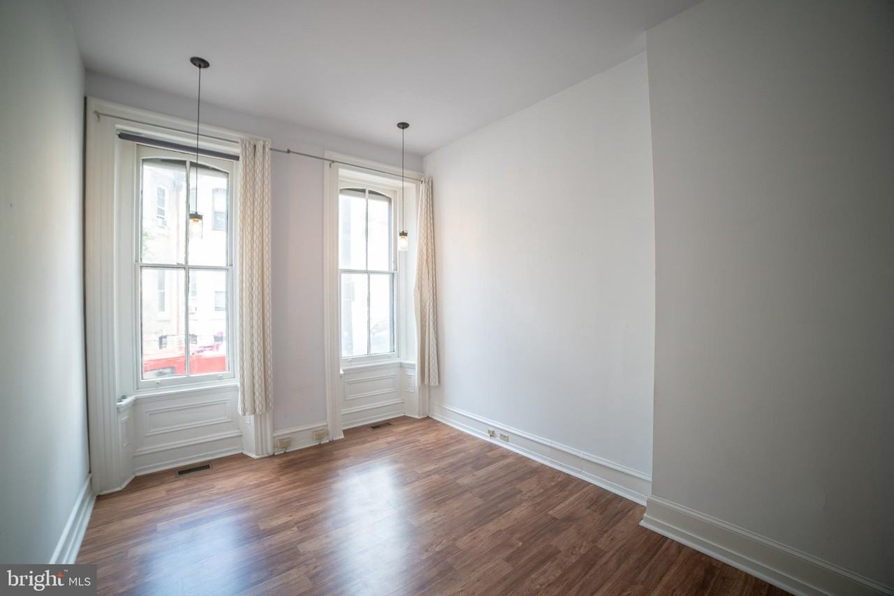 141 N 21st St Apt 1f - Photo 3 of 11