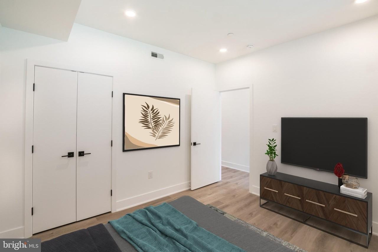1420 Point Breeze Ave #301 - Photo 3 of 16