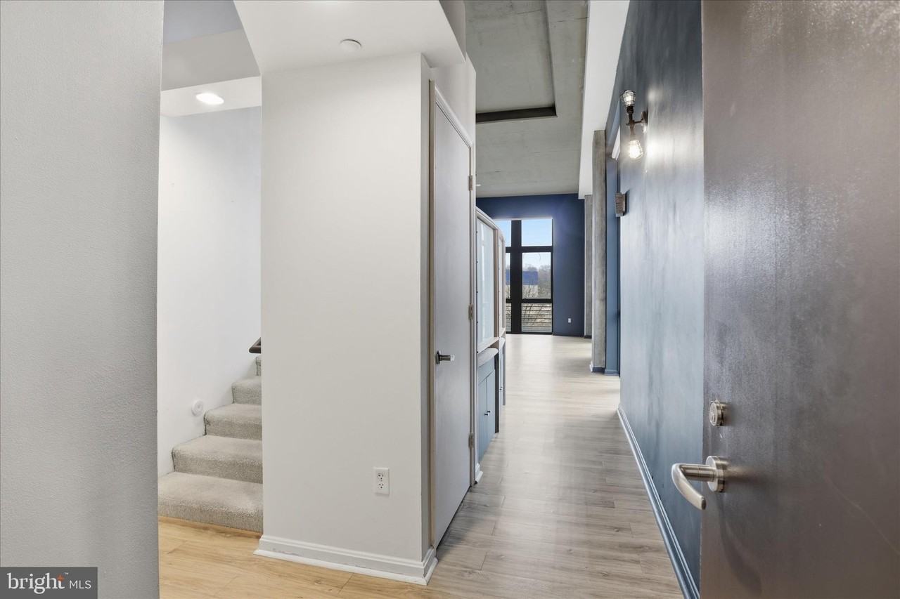 2720 S Arlington Mill Dr Unit 308 - Photo 3 of 26