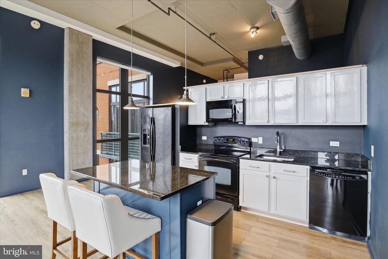 2720 S Arlington Mill Dr Unit 308 - Photo 5 of 26