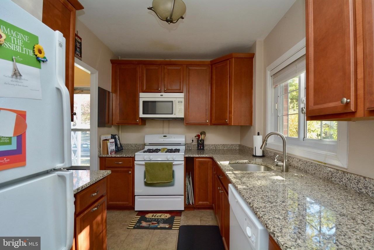 3436 Martha Custis Dr - Photo 3 of 24