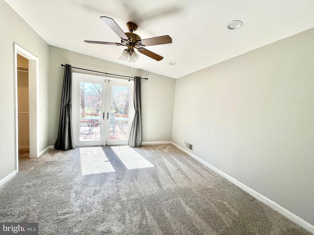 5650 Gary Ave - Photo 7 of 15