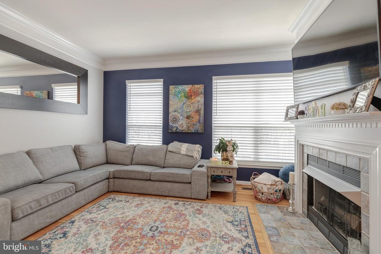 164 Comay Ter - Photo 3 of 38