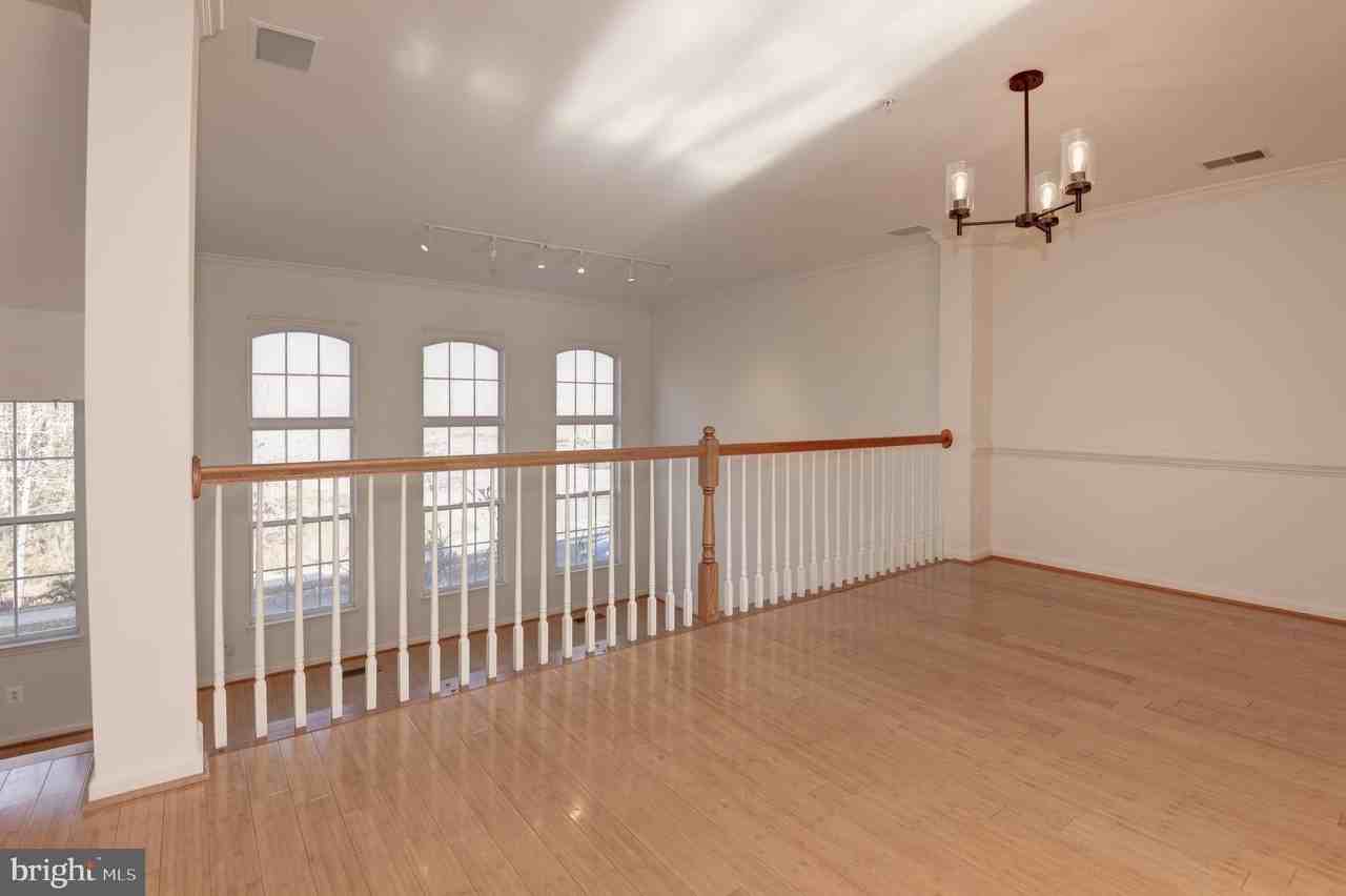 1984 Crescent Park Dr Unit 15b