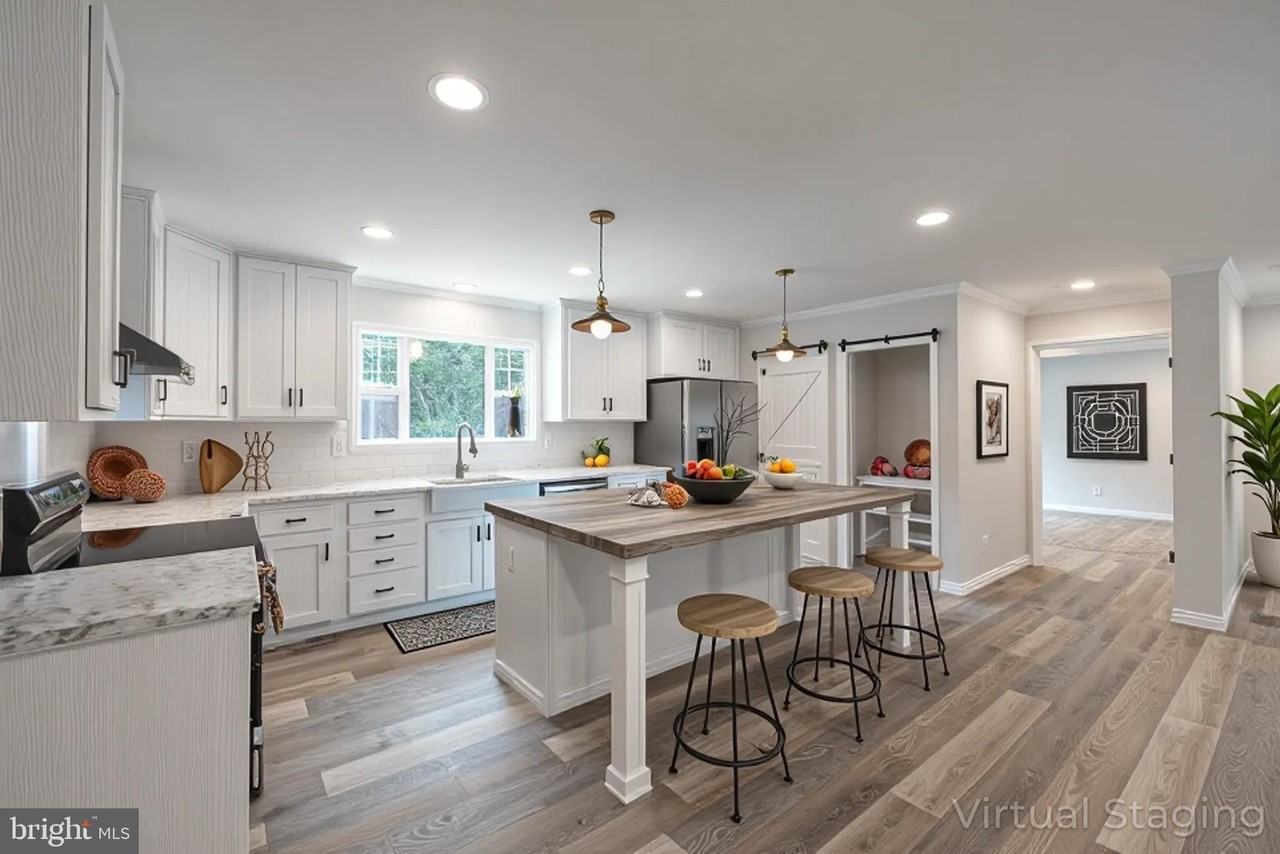 307 Larkspur Rd - Photo 2 of 50