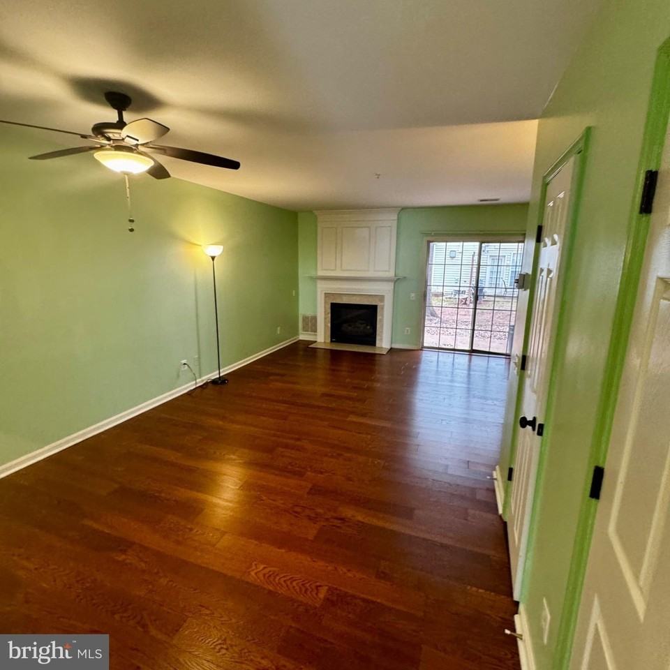 21874 Railway Ter Unit 112 - Photo 6 of 11