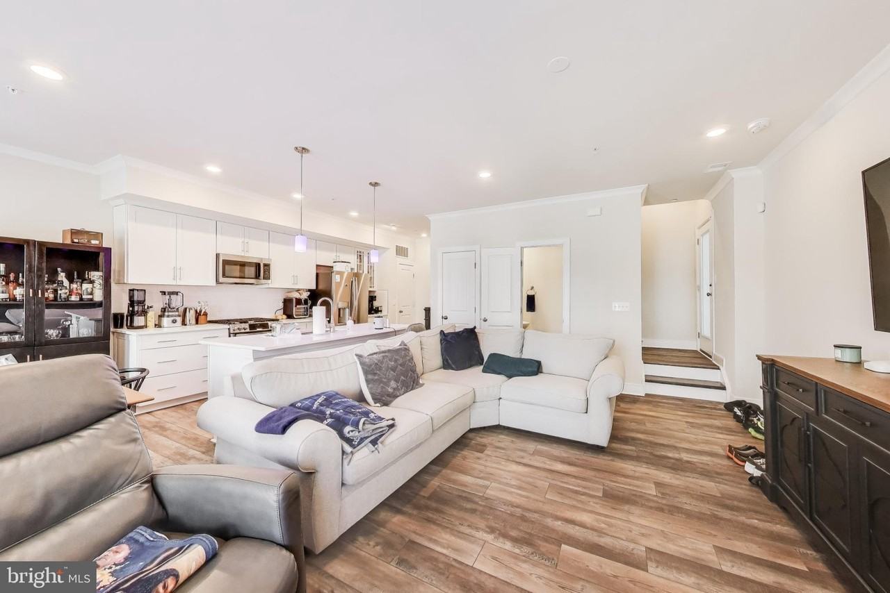 15547 Smoke Box Way - Photo 2 of 22