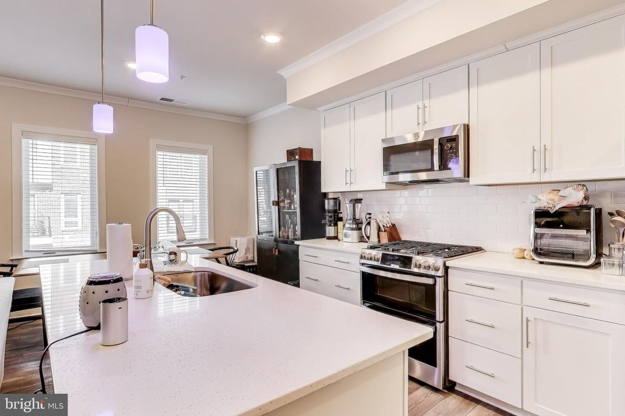 15547 Smoke Box Way - Photo 4 of 22