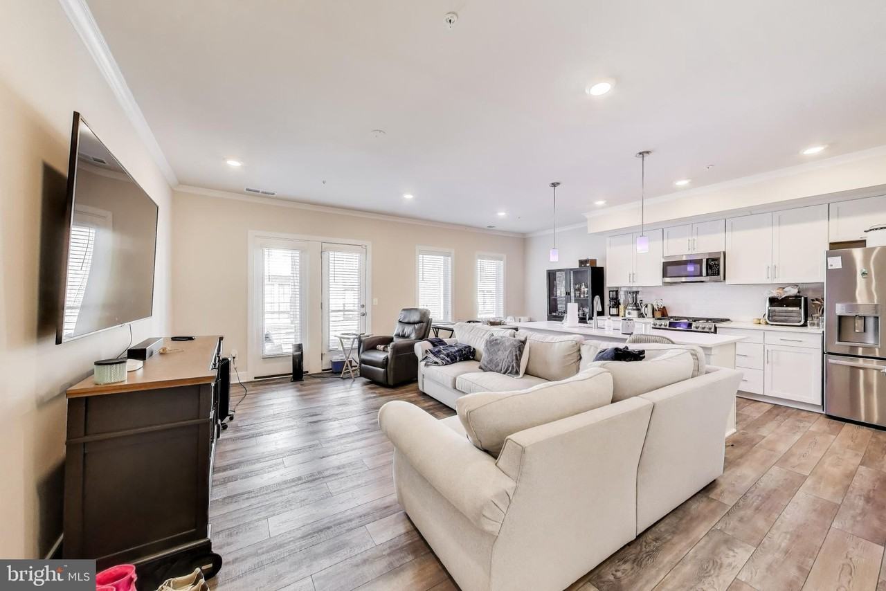 15547 Smoke Box Way - Photo 7 of 22