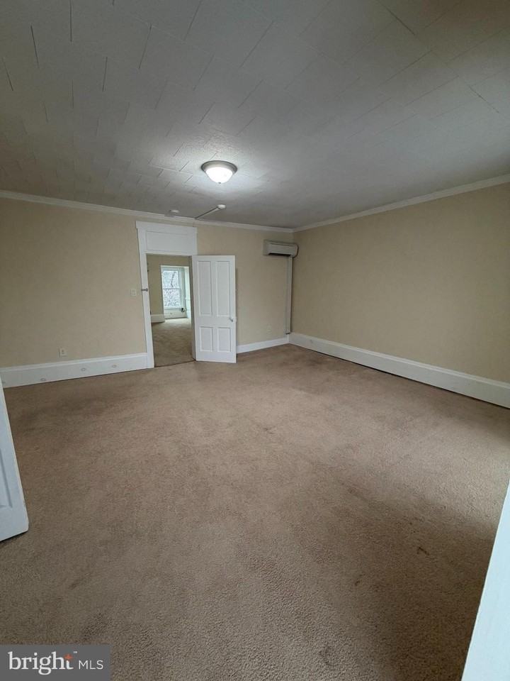 36 S Cameron St #2 - Photo 5 of 8