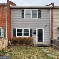 featured image of 136 Scott St